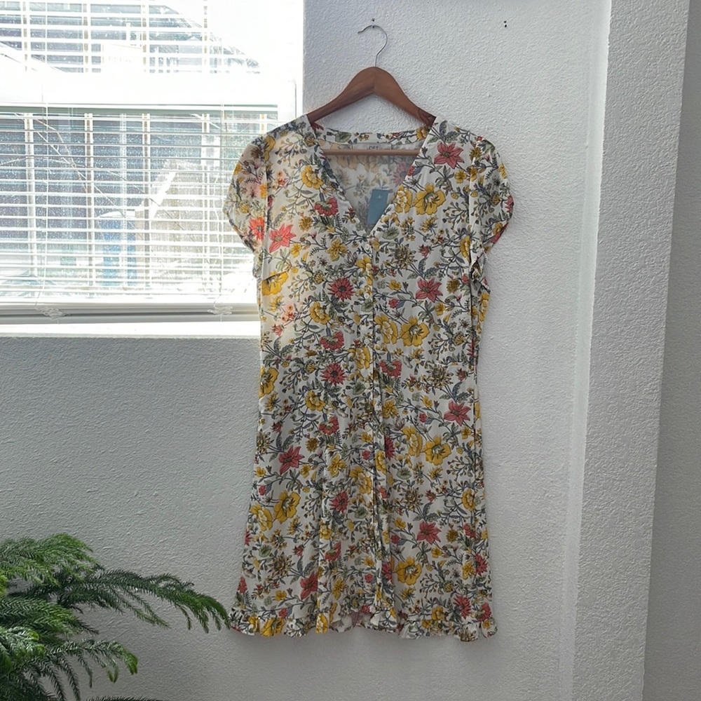 NWT Petite Floral Flutter V-Neck Midi Dress